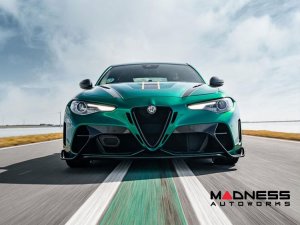 Alfa Romeo Giulia GTAm Style Front Bumper - Carbon Fiber - Without Parking Sensors